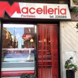 Altre macellerie storiche, in questo caso non legate a famiglie �famose�, sono Pantaleo in via Pasubio (del 1956)...
